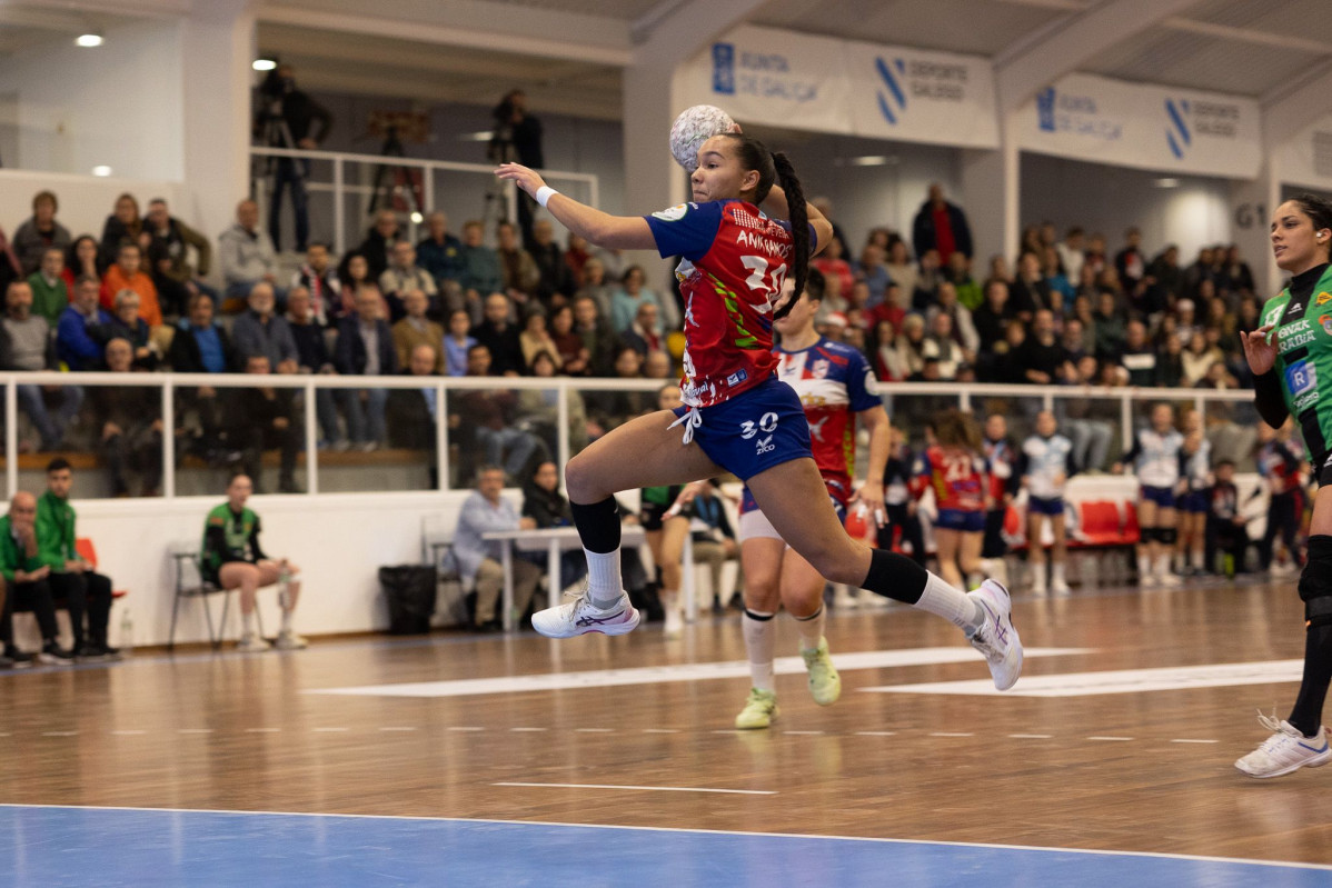 Ania ramos velilla liga guerreras balonmano