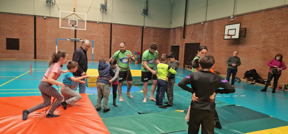 Lucha leonesa en guardo