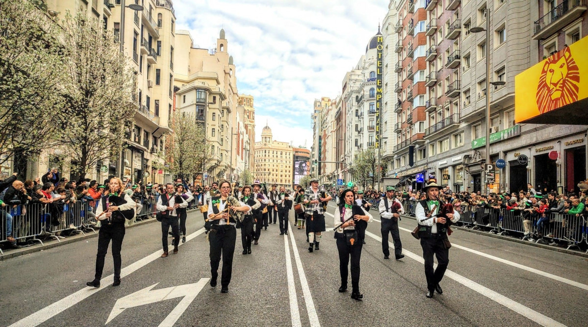 Gaiteros de felechas desfile de san patricio 2024 madrid