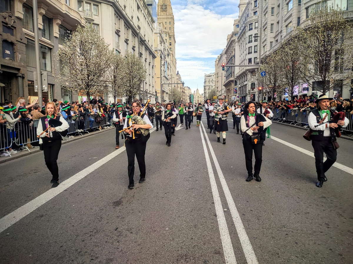Gaiteros de felechas desfile de san patricio 2024 madrid (2)