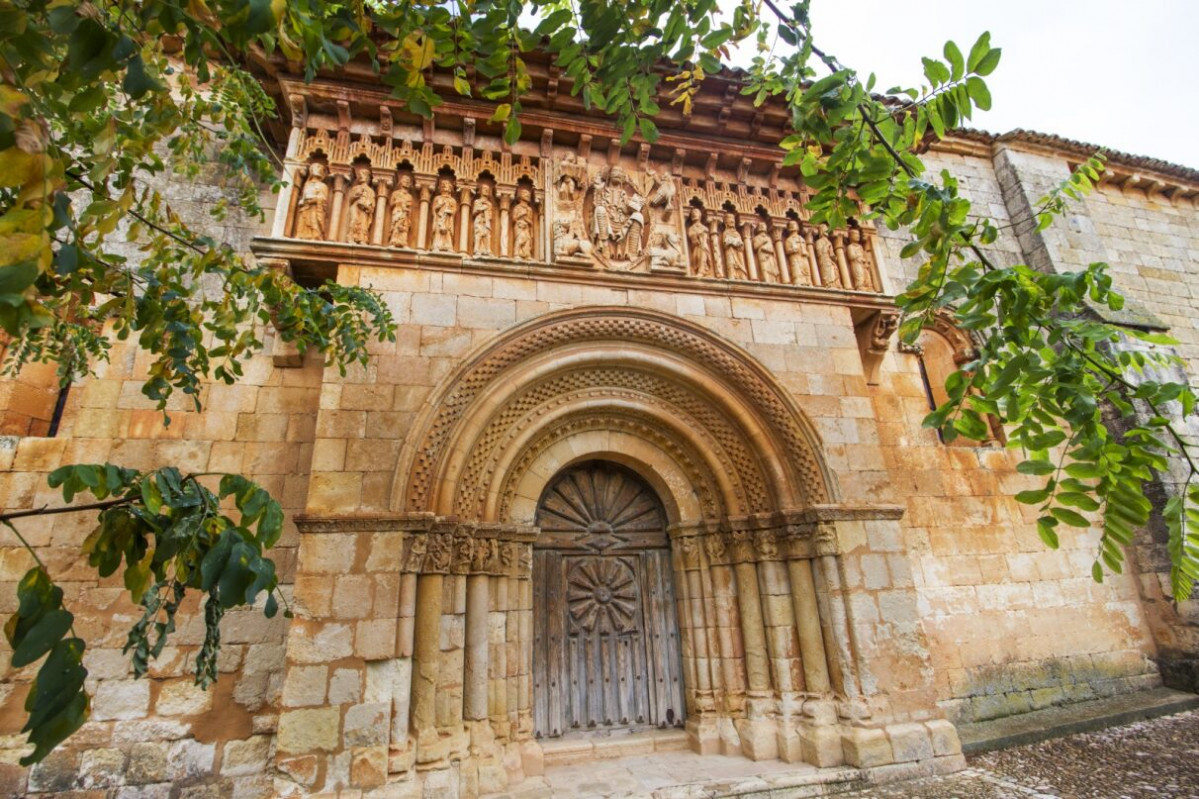 Monasterio santa maria la real aguilar centro expositivo rom (2)