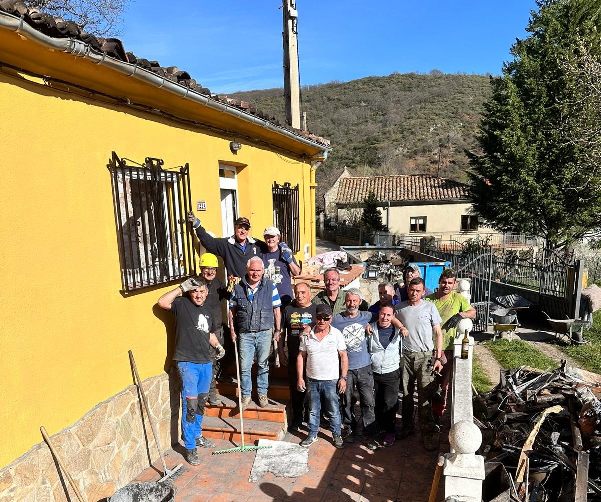 Hacendera viviendas quemadas felechas