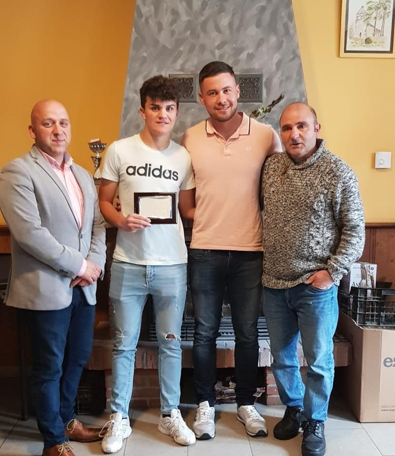 Reconocimiento merito deportivo lucha leonesa sergio lopez grandoso (2)