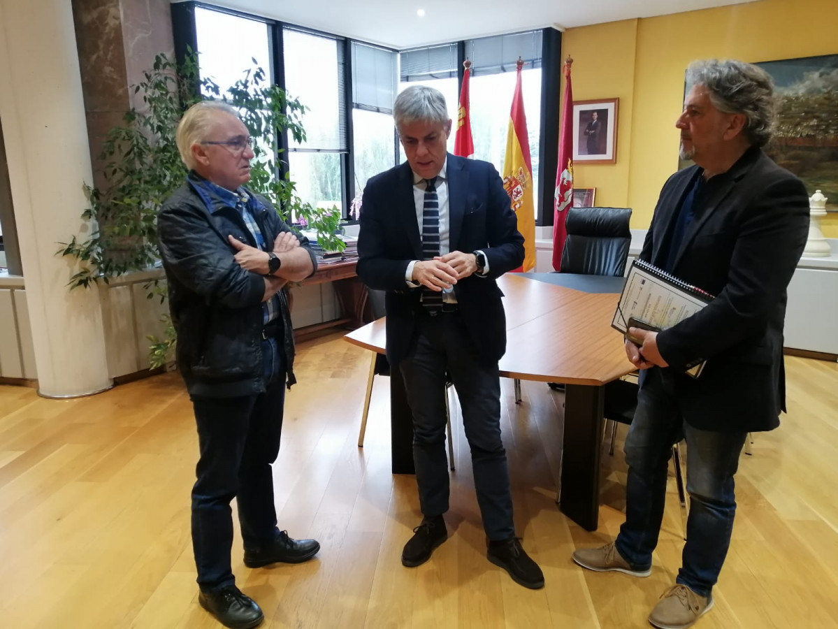 Reuniu00f3n Fundaciu00f3n Renacimiento Rural Leonu00e9s III