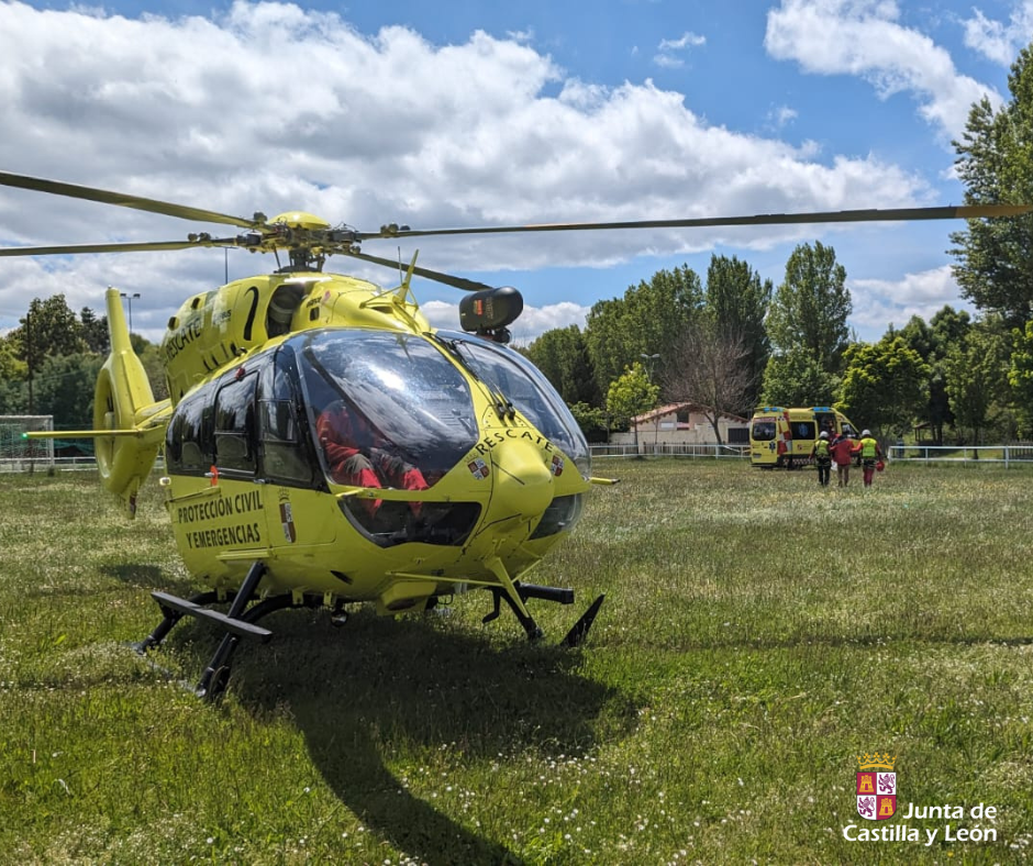 Helicoptero jcyl rescates 112 castilla y leon ambulancia