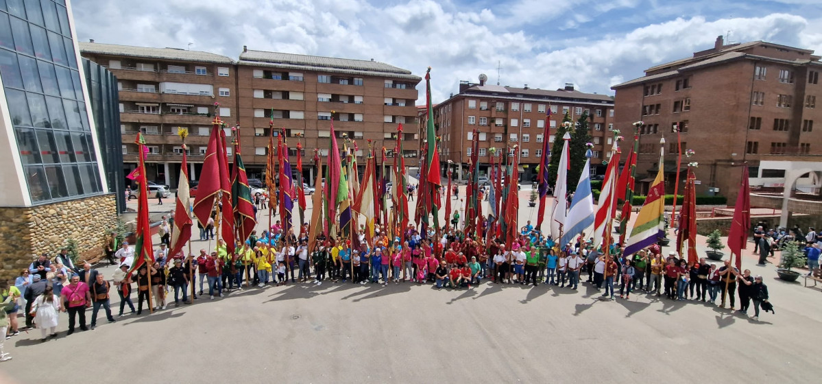 Concentracion de pendones guardo 2024