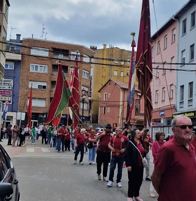 Concentracion de pendones guardo 2024 (8)