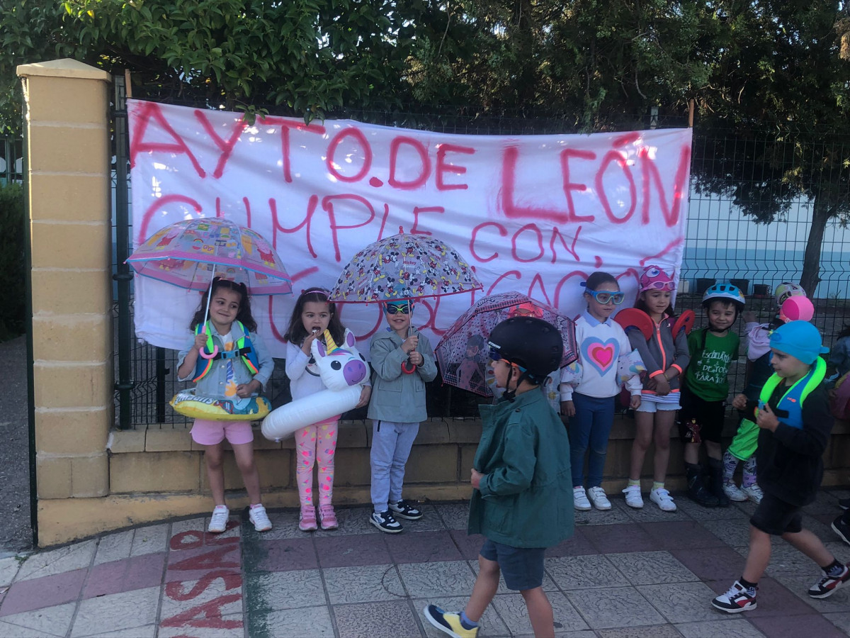 Protestas estado colegio de la palomera (6)
