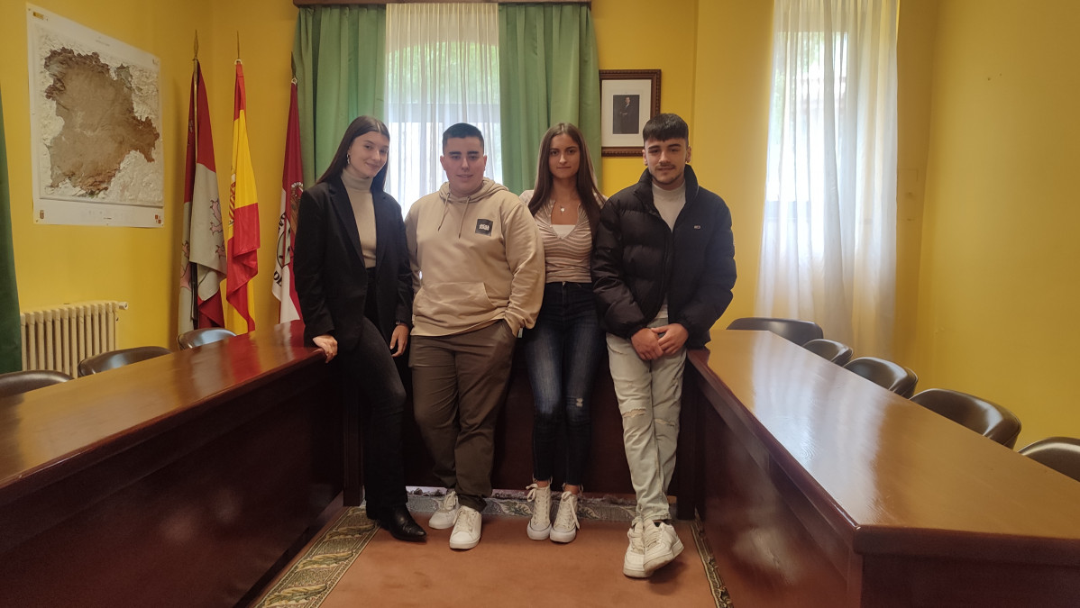 Damas y caballeros 2024 barruelo (4)