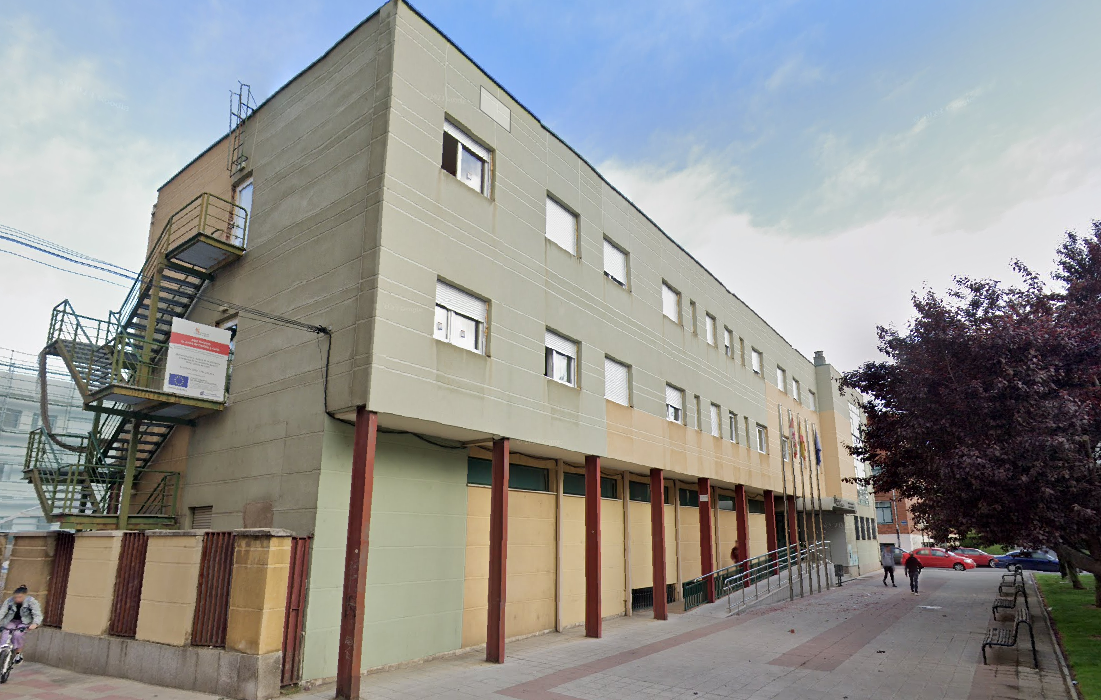 Residencia juvenil jcyl dou00f1a sancha leon