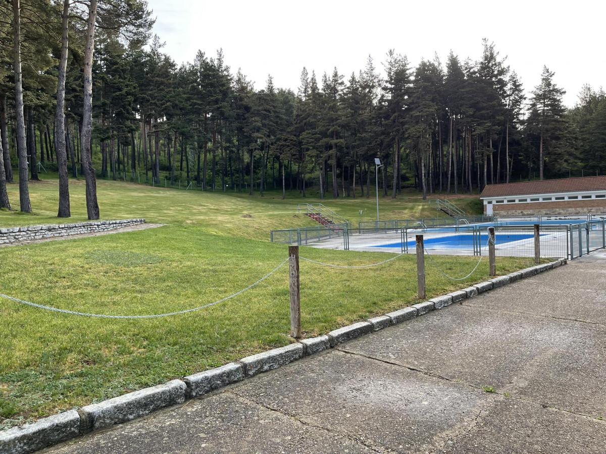 Piscina de villamanin
