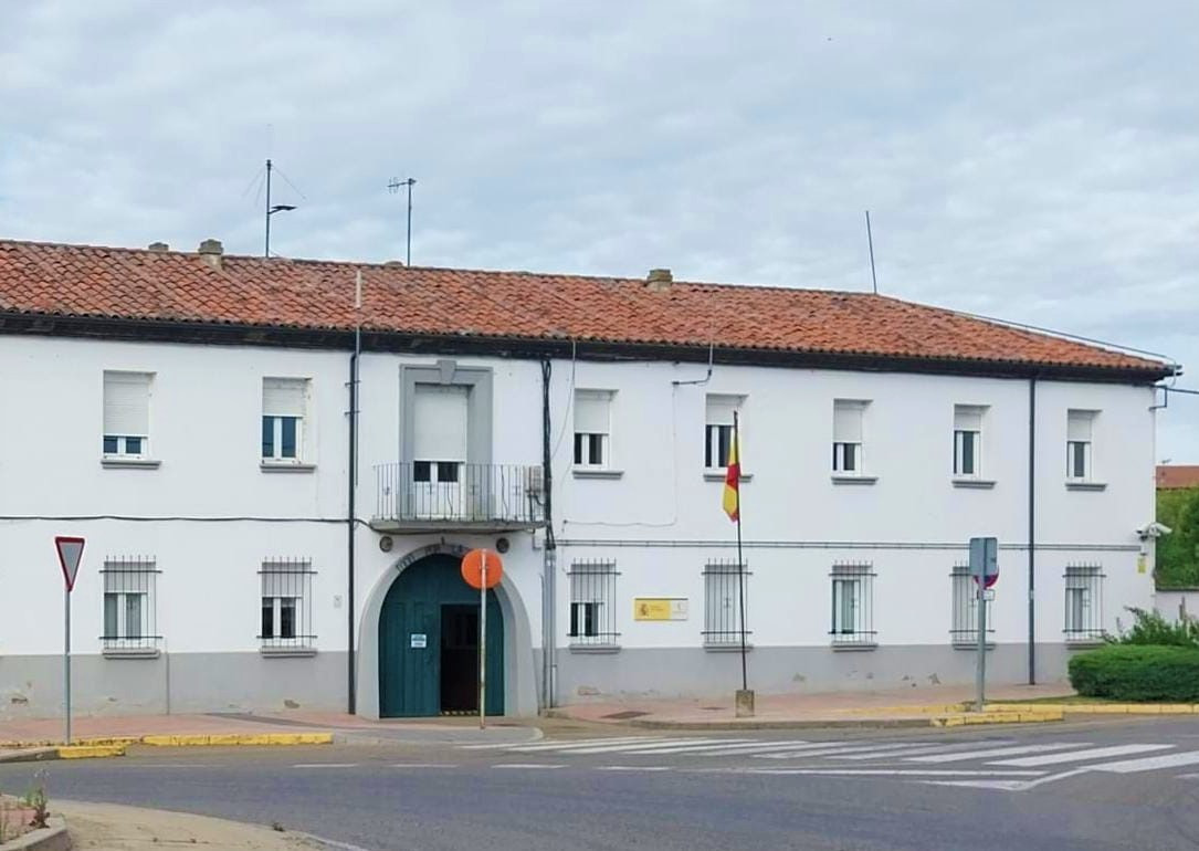 Guardia civil valencia de don juan
