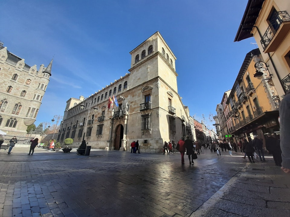 Palacio de los guzmanes