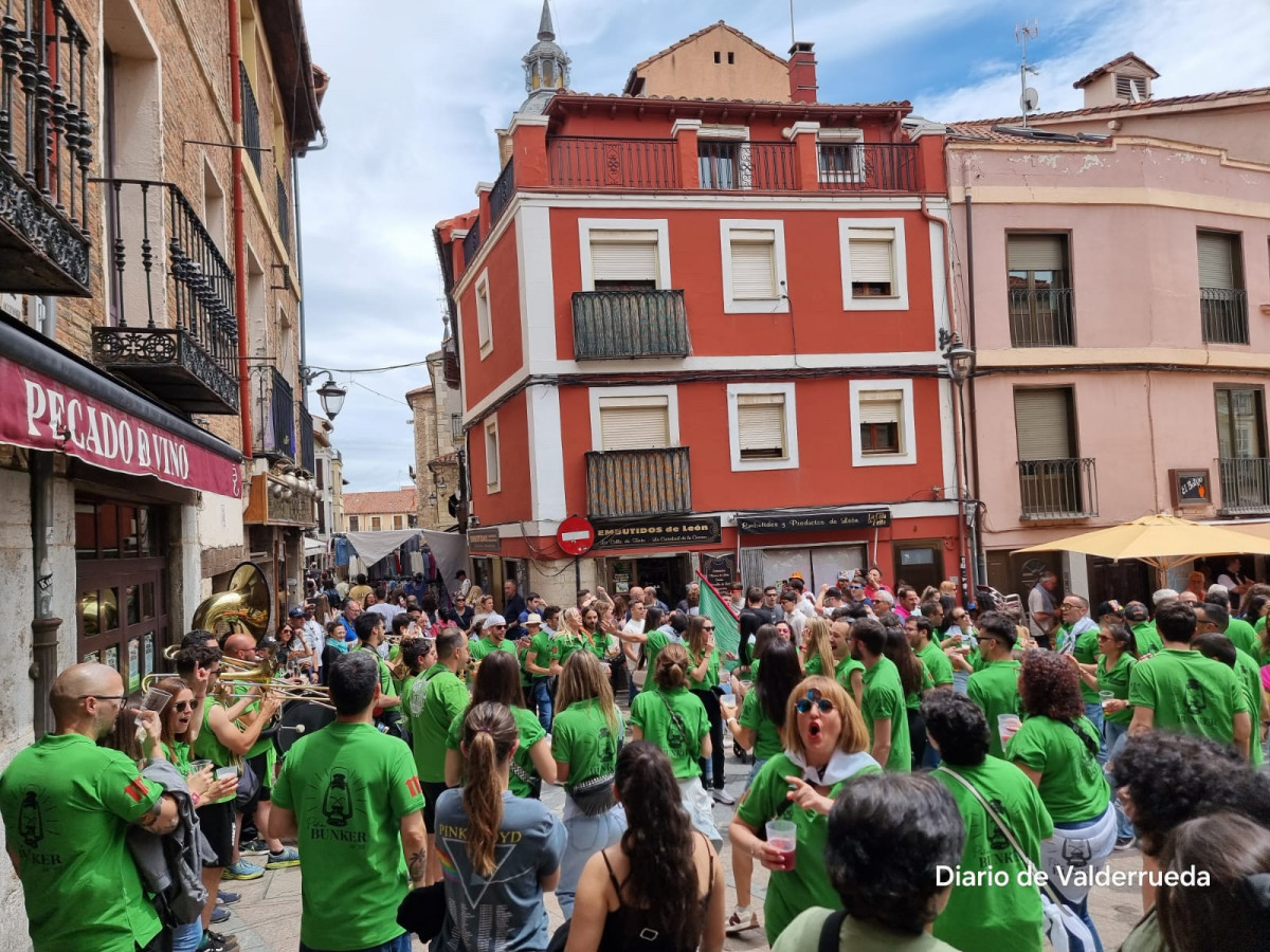 Dia de peu00f1as fiestas de san juan y san pedro leon 2024 (4)