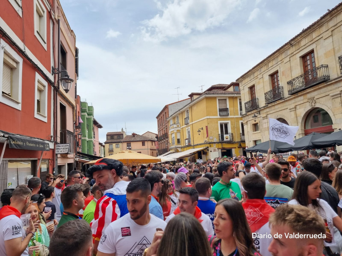 Dia de peu00f1as fiestas de san juan y san pedro leon 2024 (5)