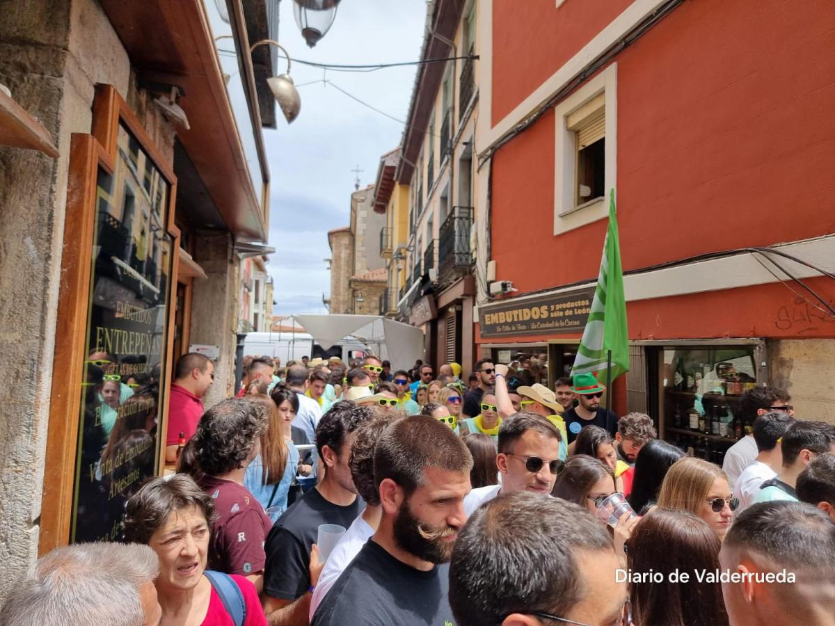 Dia de peu00f1as fiestas de san juan y san pedro leon 2024 (7)