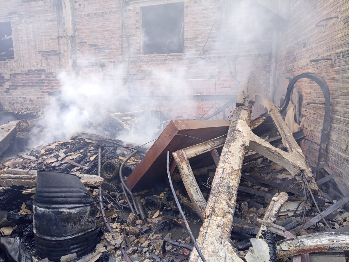 Incendio nave agricola intorcisa (12)