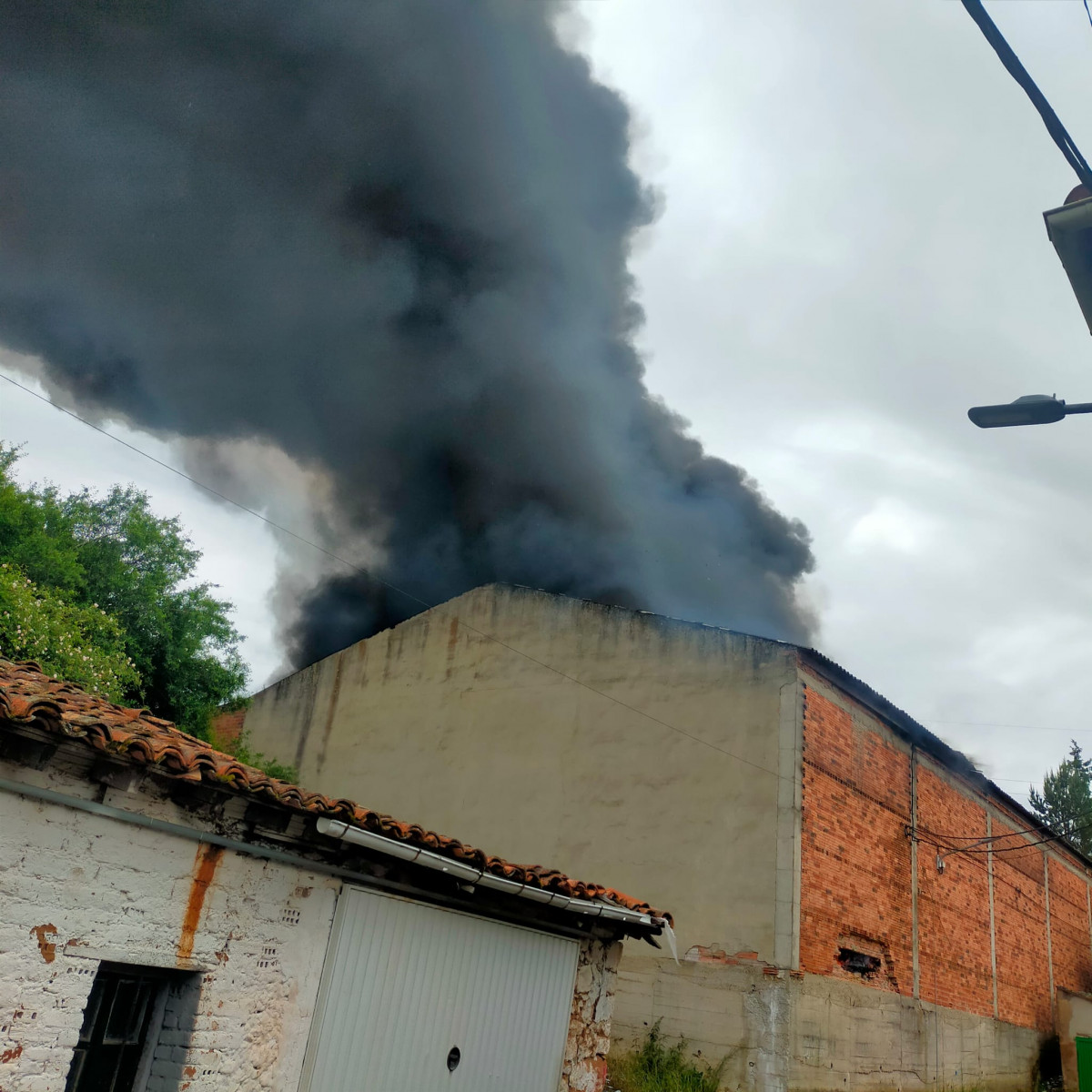 Incendio nave agricola intorcisa (2)
