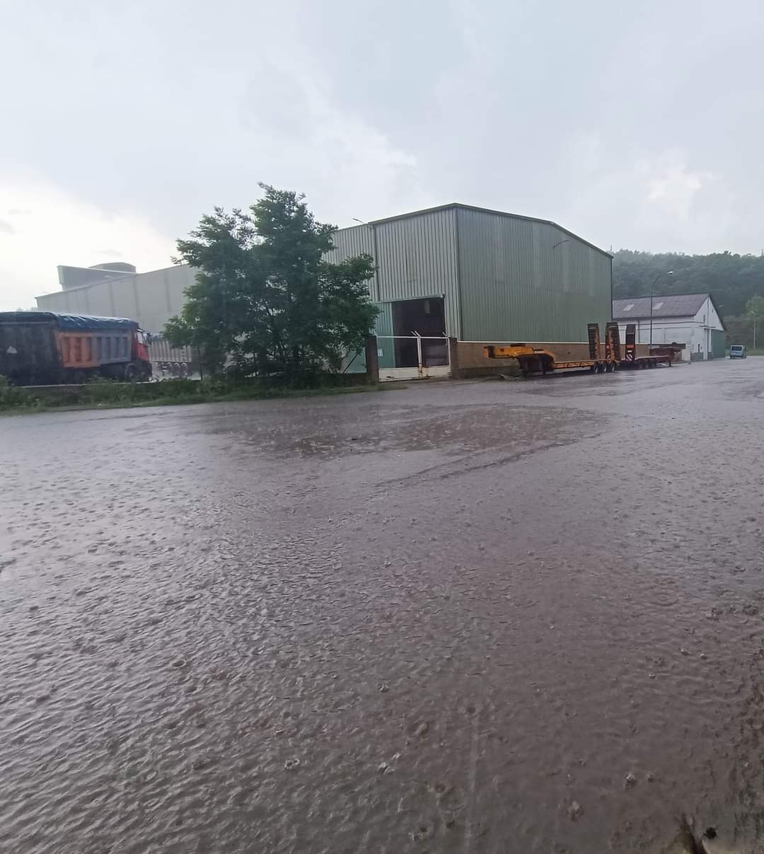 Tormenta inundaciones junio 24 guardo   Saul (2)