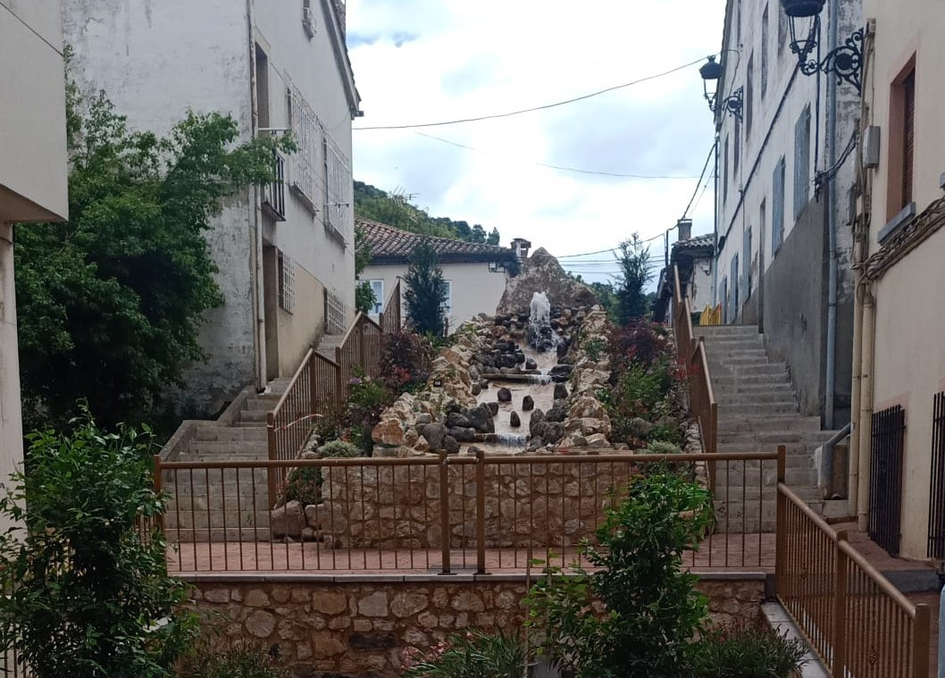 Renovacion escaleras Calle Mayor velilla