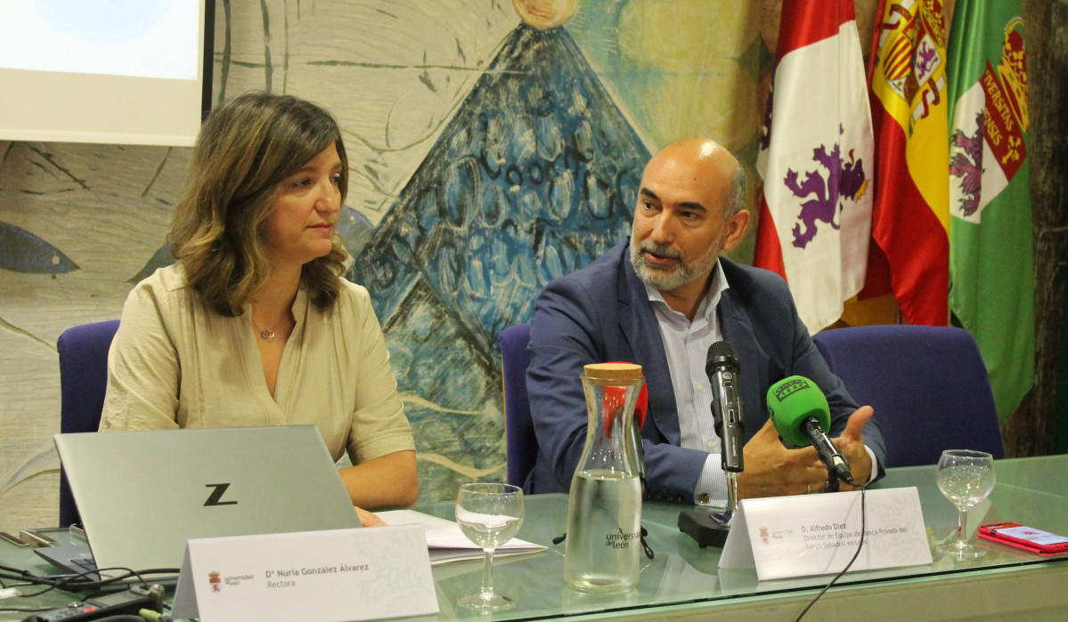Nuria Gonzu00e1lez y Alfredo Du00edez
