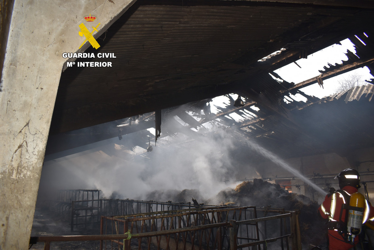 Inspecciu00f3n incendio nave Guardia Civil. Barrillos de las Arrimadas