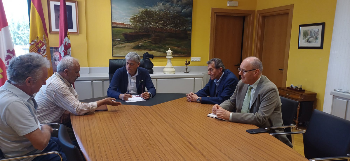 Reu alcalde Zotes del Pu00e1ramo
