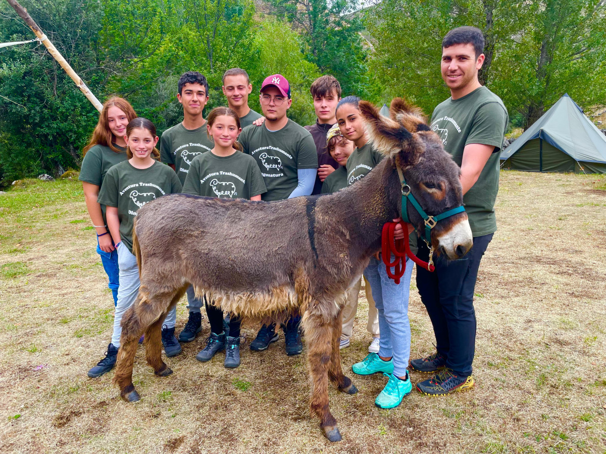 Niños con burro