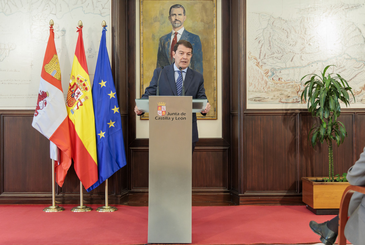 Rueda de prensa mau00f1ueco