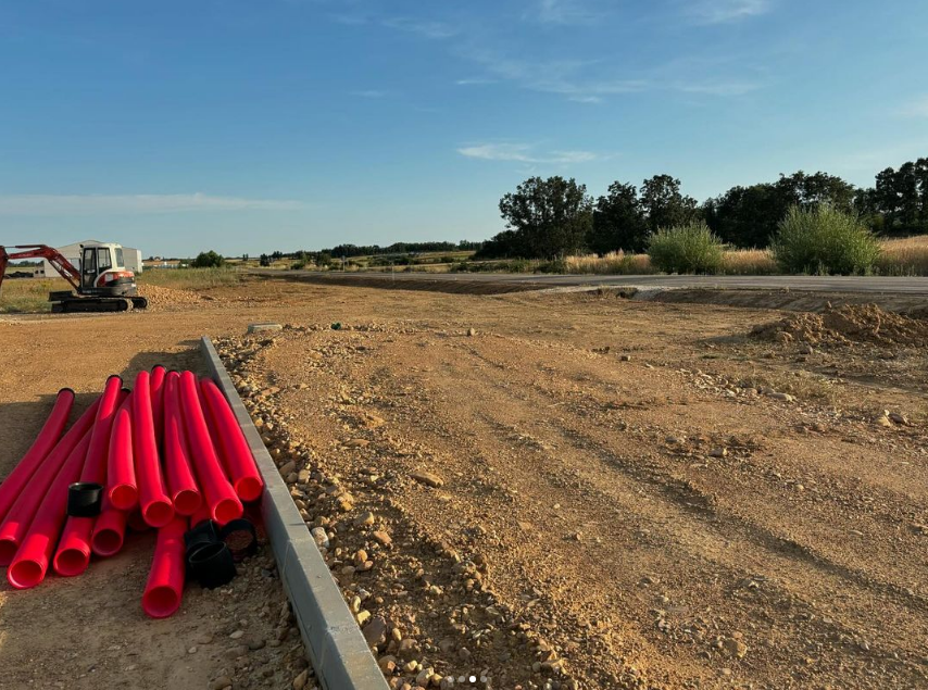 Obras acceso poligono de almanza (3)