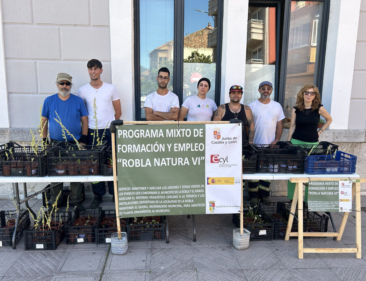 Reparto plantas programa mixto formacion y empleo u2018Robla Natura VIu2019