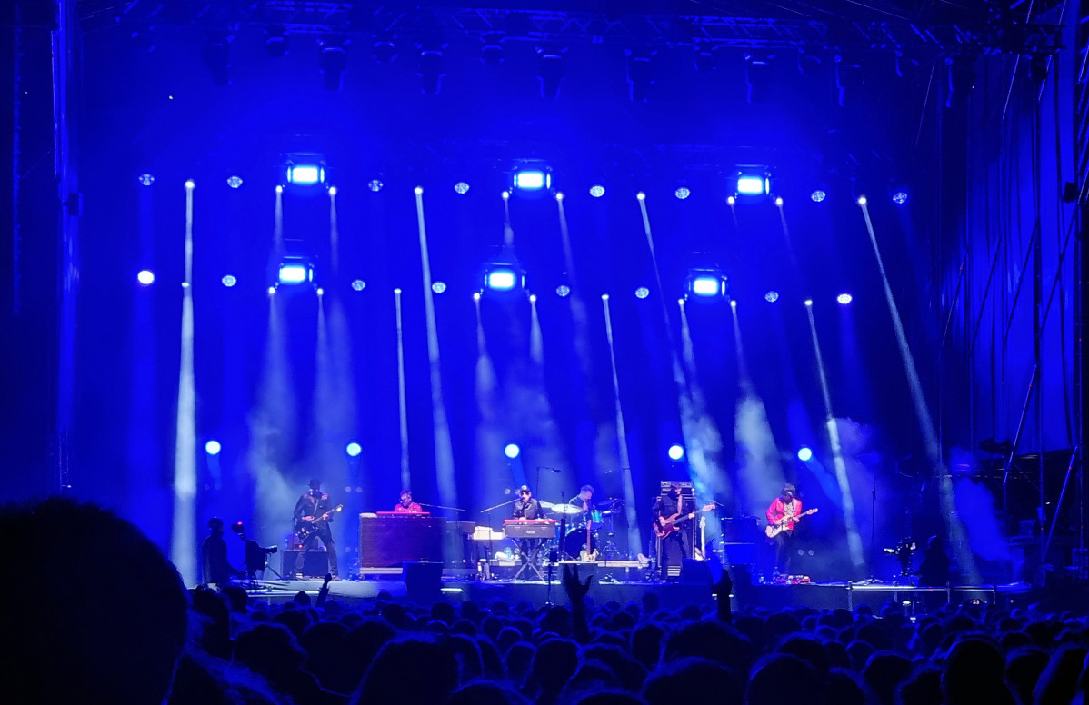 Andrés Calamaro al piano en su actuación en Riaño