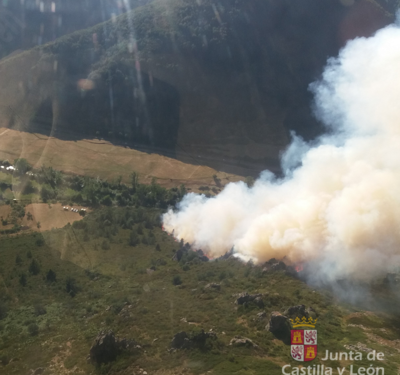 Incendio boca de huergano 28072024 (2)