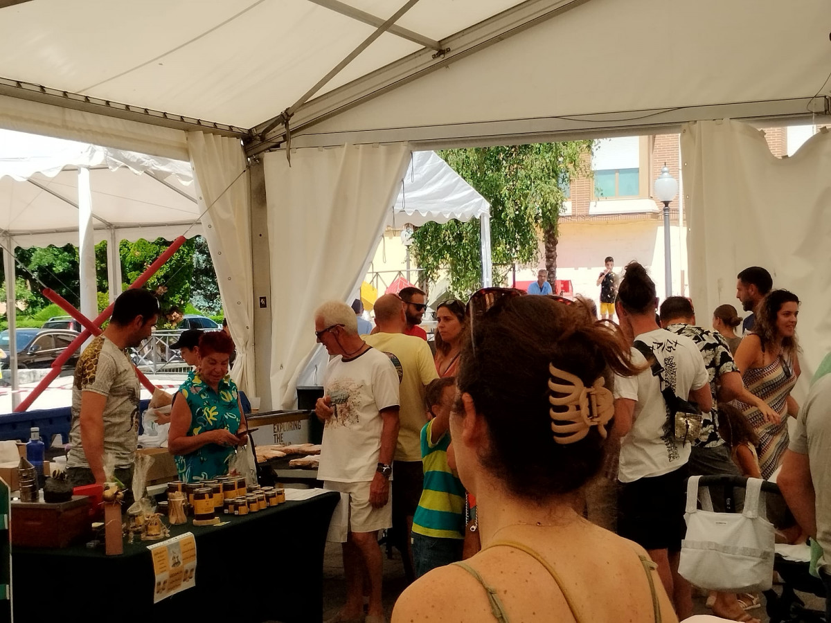 Feria del Comercio Local guardo 2024 (15)