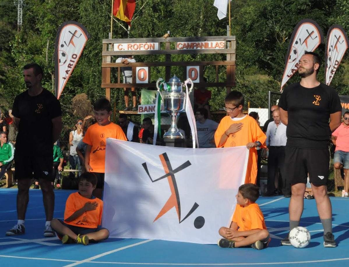 Torneo de futbol sala villa de lario