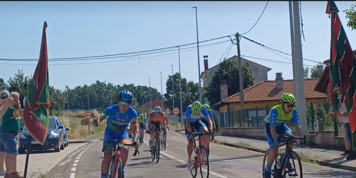 Gran premio ciclista cuenca minera 2024 villamanin (12)