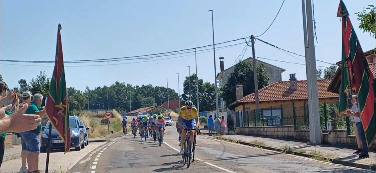 Gran premio ciclista cuenca minera 2024 villamanin (15)