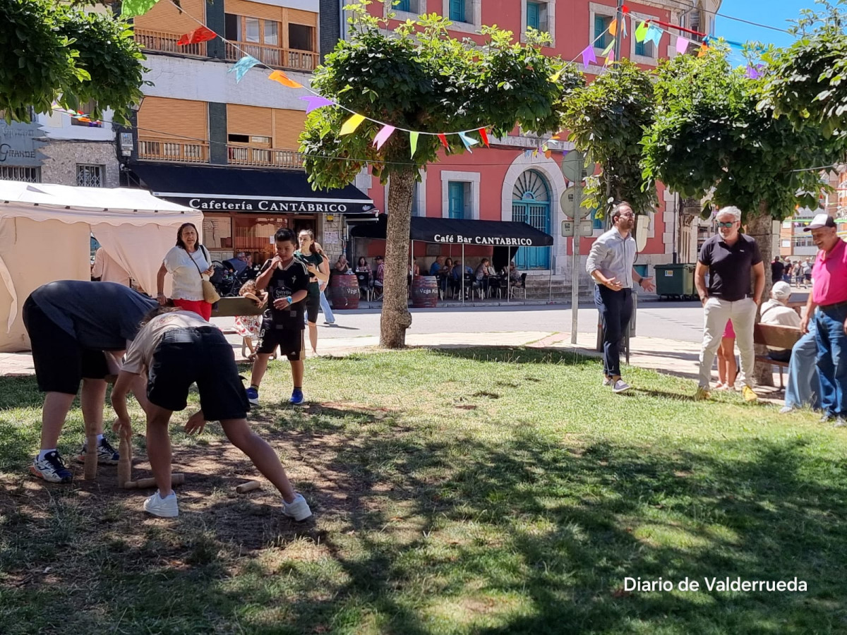 Feria de nuestra tierra cistierna 2024 (13)