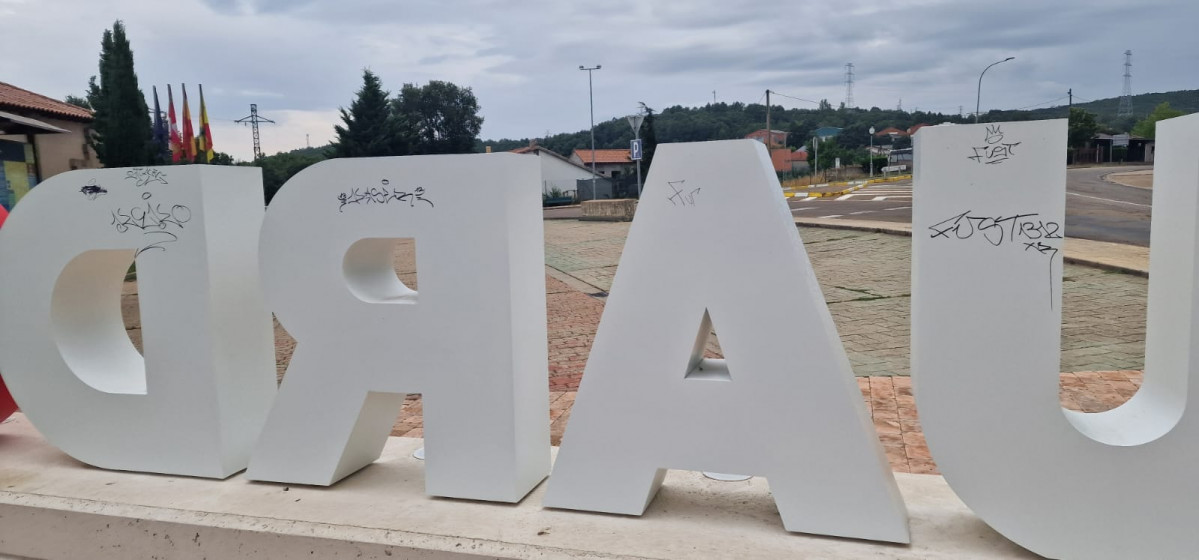 Pintadas letras guardo