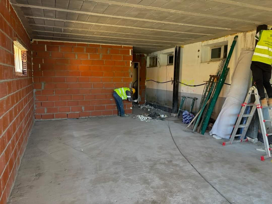 Obras comedor escolar almanza (2)