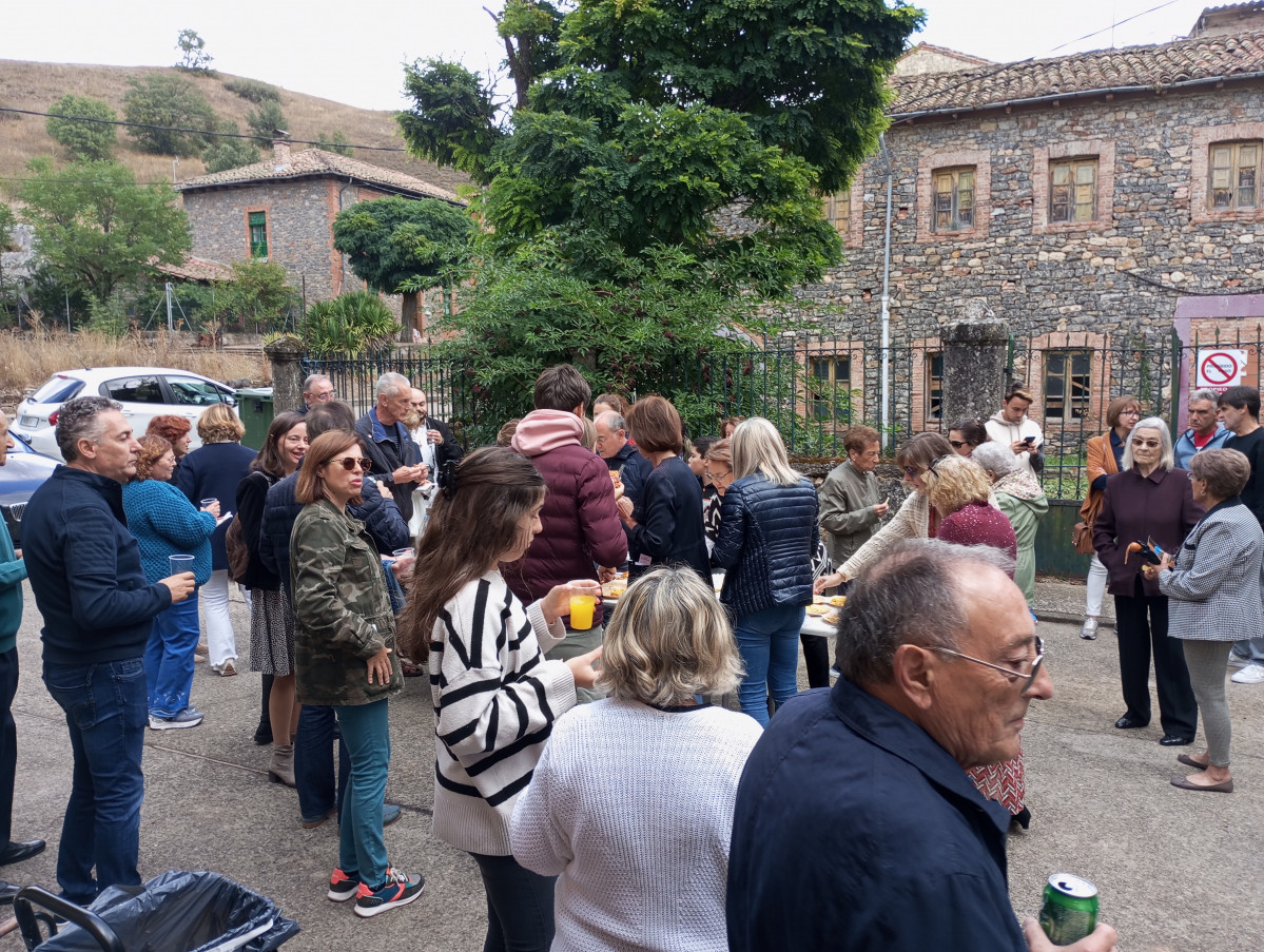 Procesion Virgen del Somerado la losilla y san adrian