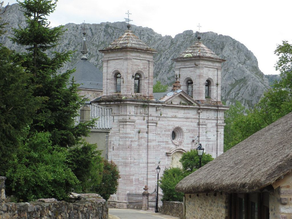 Catedral de la montaña lois ayto