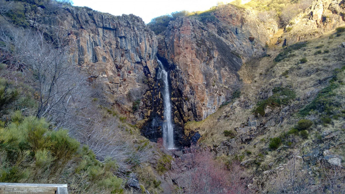 Montau00f1a Palentina cascada de Mazobre Palencia turismo