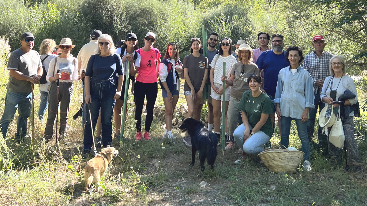 Ana Isabel Robles en una de las rutas que llevó a cabo con los vecinos de la zona