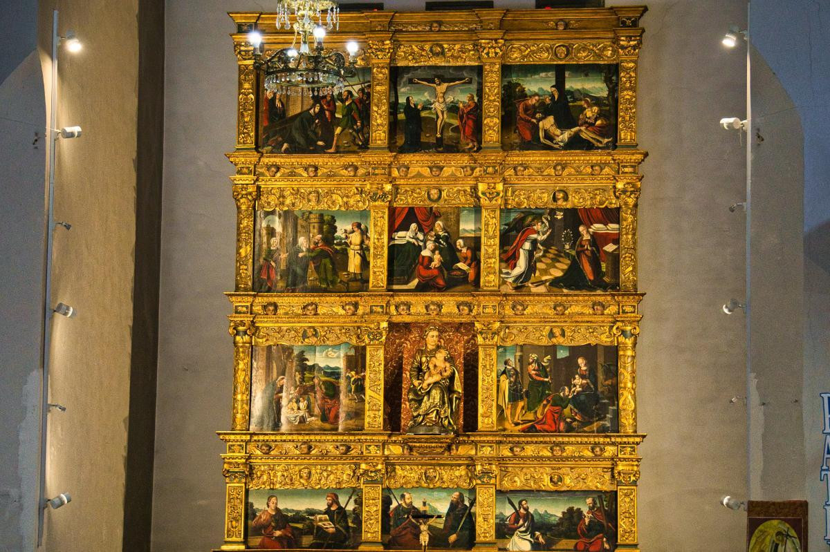 Retablo cistierna turismo montaña de riaño