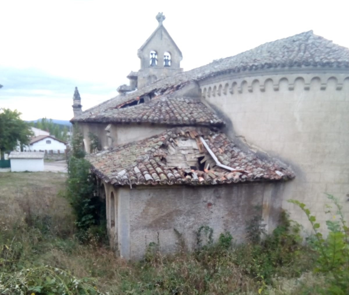 Iglesia de santa barbara vallejo de orbo hispania nostra
