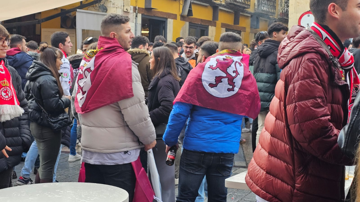 Ambiente derbi cultural leonesa ponferradina (5)