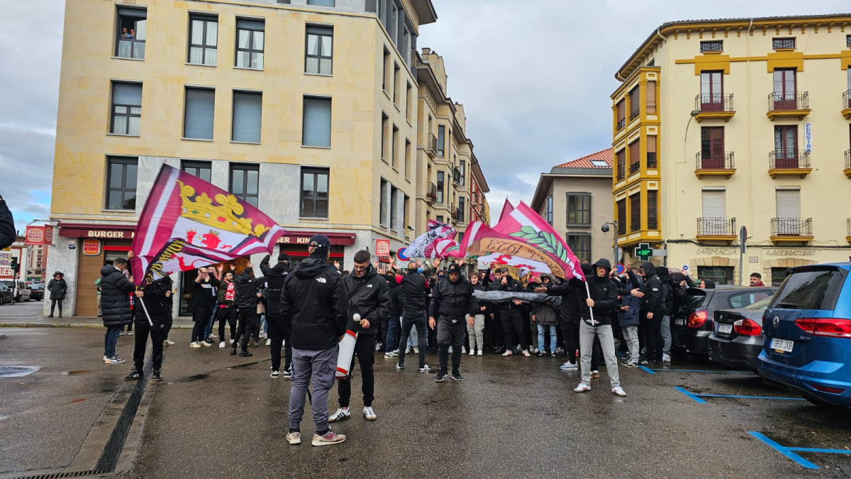 Ambiente derbi cultural leonesa ponferradina (13)