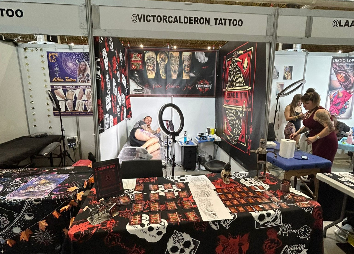 Victor calderon tatuador guardo primer premio concurso internacional de tatuajes (2)