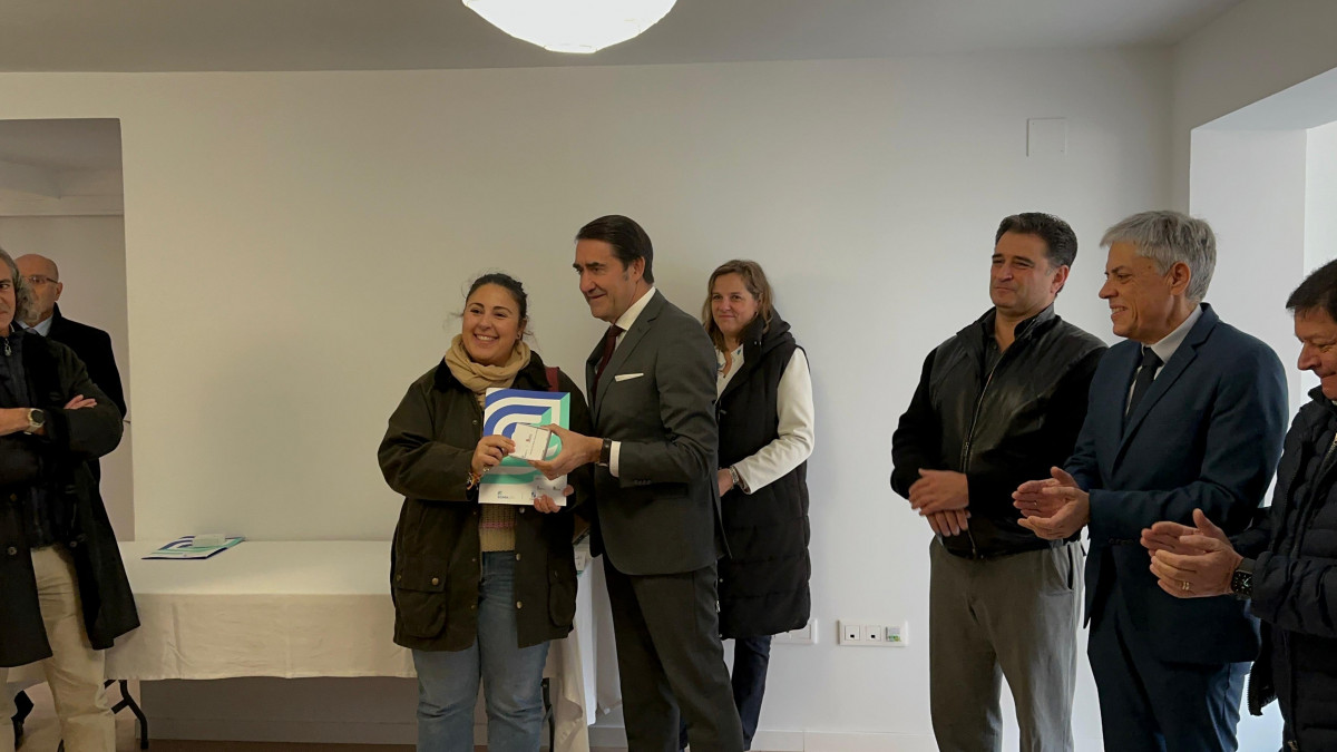 Entrega de llaves viviendas valencia de don juan jcyl